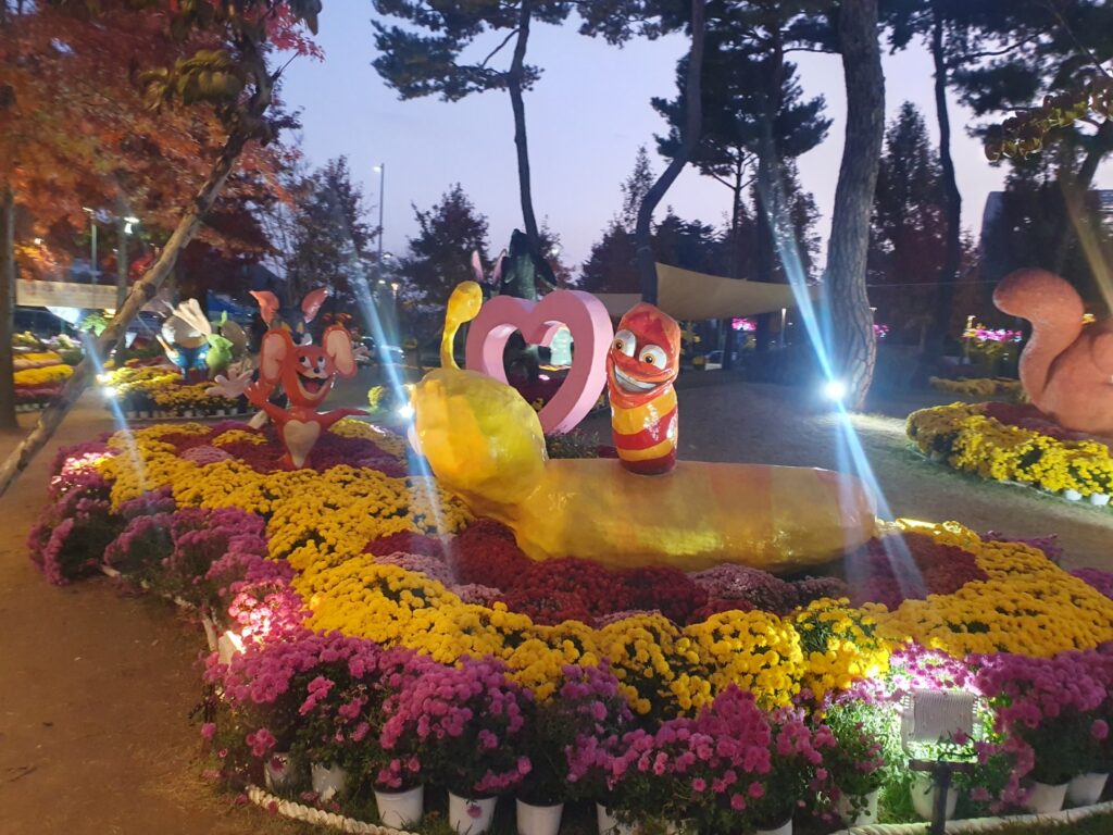 2025 유성 국화 축제 🌼 공짜 데이트 맛집 코스 완벽 정리!